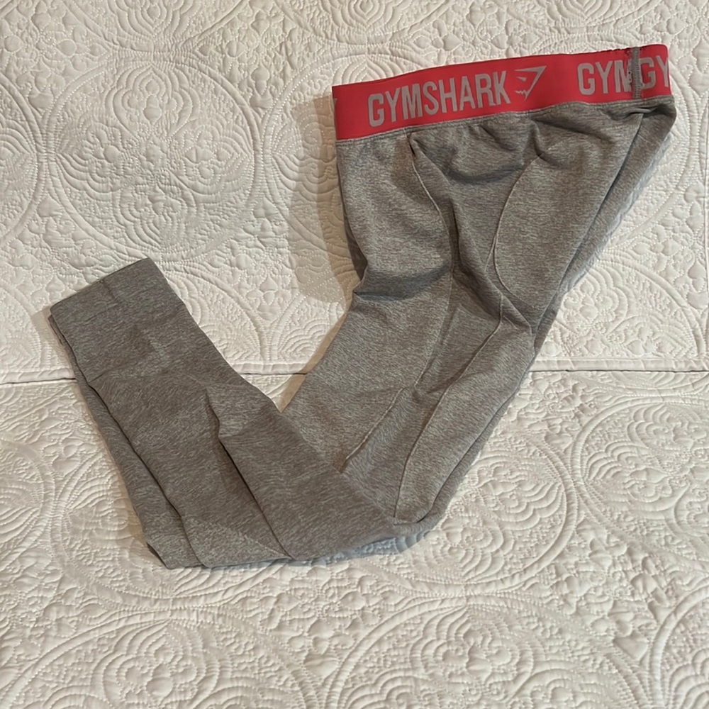 Gymshark gray leggings with pink waist and, size small